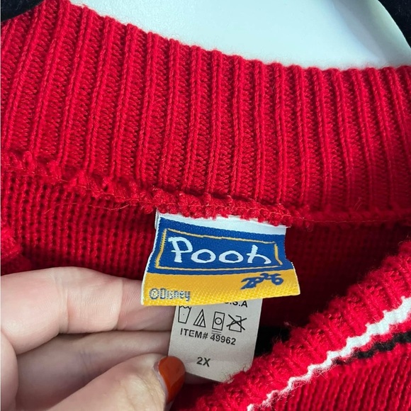 SOLD Vintage Tigger Winnie the Pooh Sweater - Picture 4 of 9